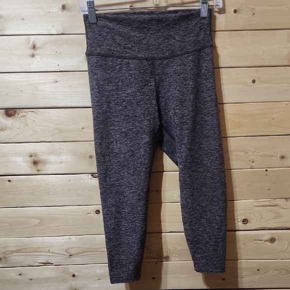 Peloton Pants - Peleton Capri Leggings Size Small